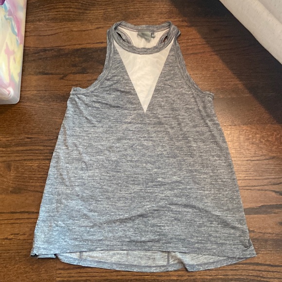 Athleta Utopia Tank - Picture 2 of 3